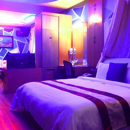 Swan Lake Motel Guishan Buitenkant foto
