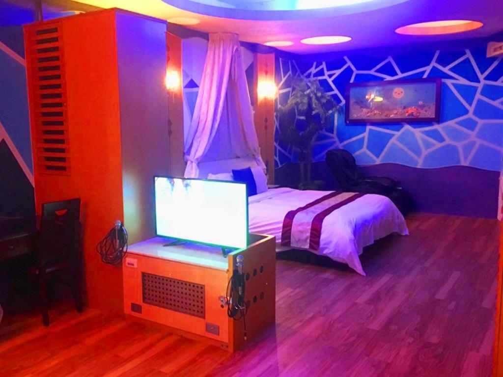 Swan Lake Motel Guishan Buitenkant foto
